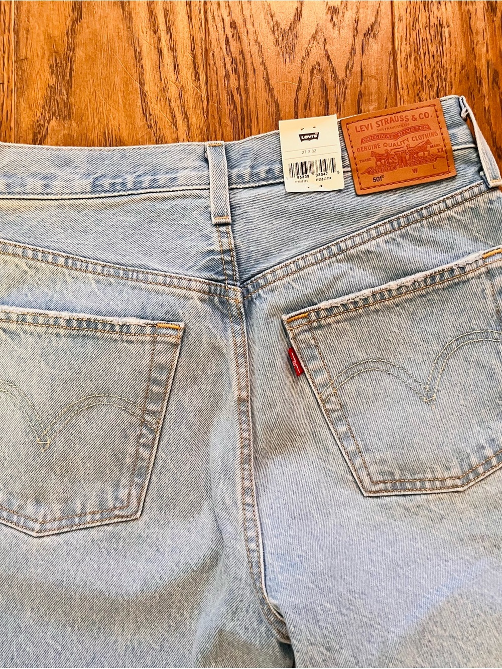 Levi's Women's Light Wash Straight Leg Jeans with Leather Patch